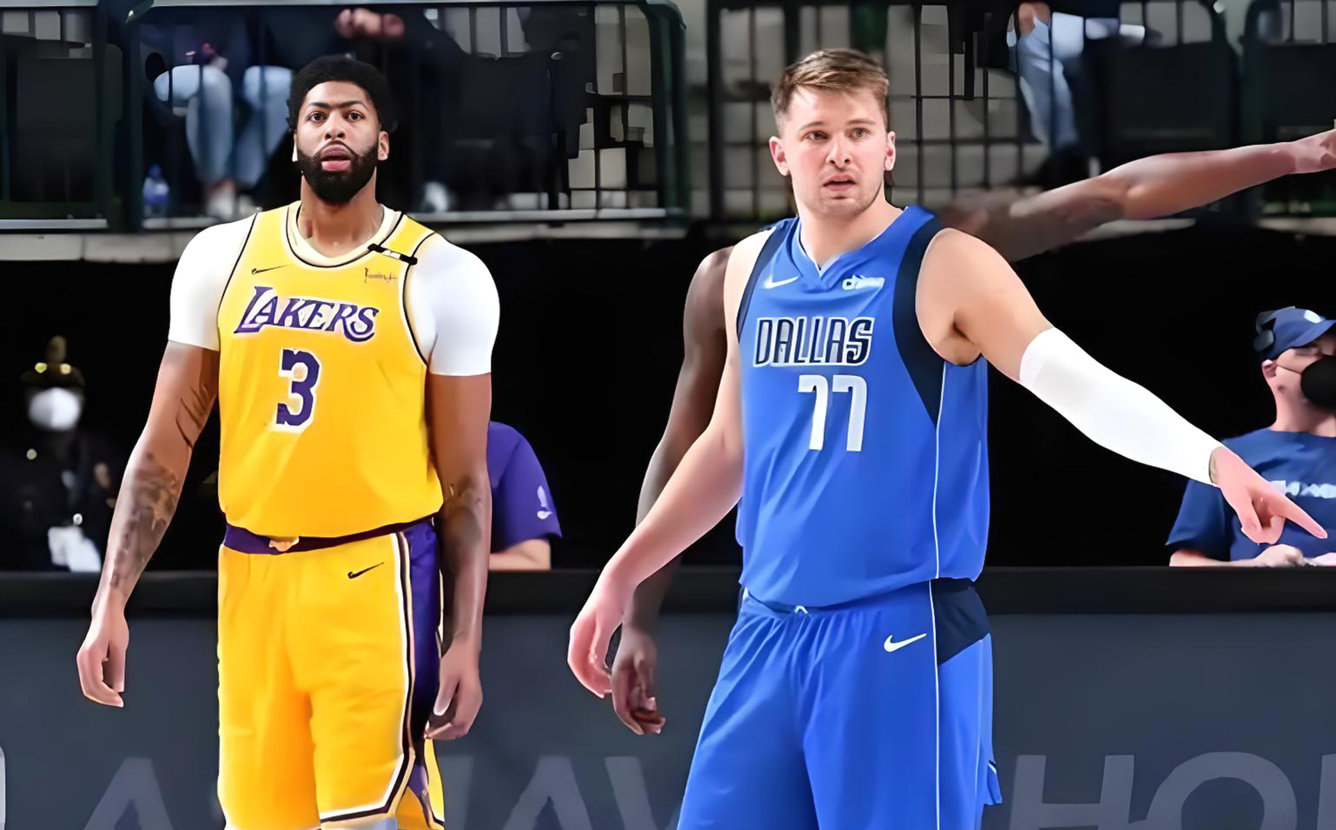 包含塔图姆在湖人比赛中连败，回归赛场引发热议！的词条